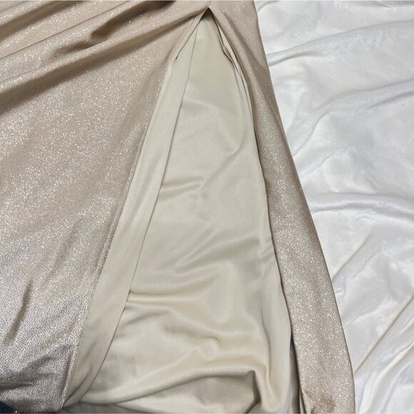 Jo + El Off Shoulder Gown Long Elegant Golden Party Evening Dress Womens Size M - Picture 11 of 16